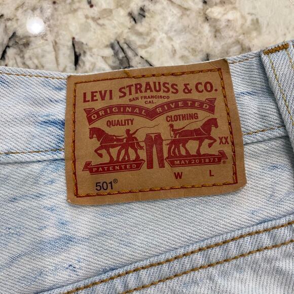 Levi’s 501 Original Fit High Rise Women’s Shorts size 27 - Picture 3 of 8
